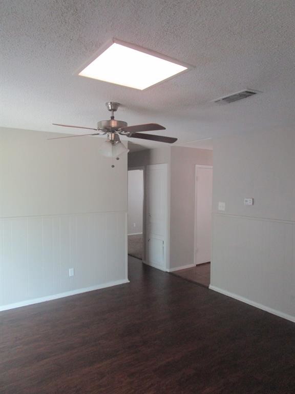 Building Photo - 5408 Greenwood Way