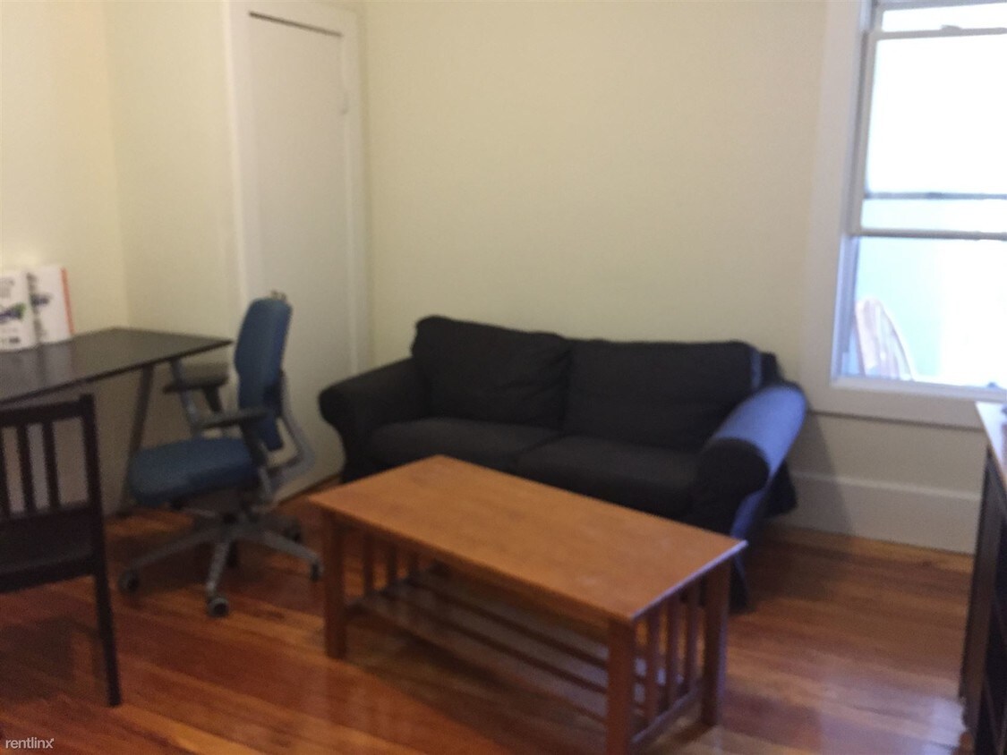 2 br, 1 bath - 132 1/2 Oxford St Apt 2 - 2 br, 1 bath  - 132 1/2 Oxford St Apt 2