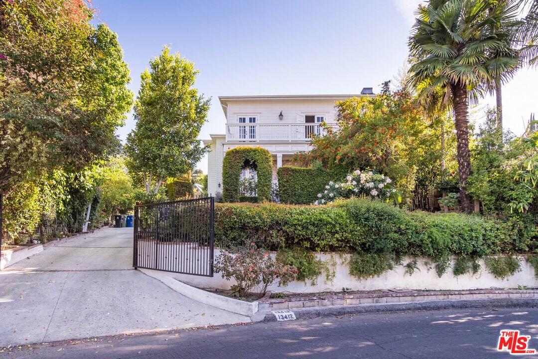 Primary Photo - 13412 GALEWOOD St