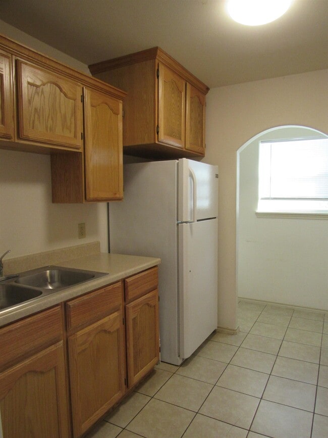 Building Photo - 1720 Juarez Ave