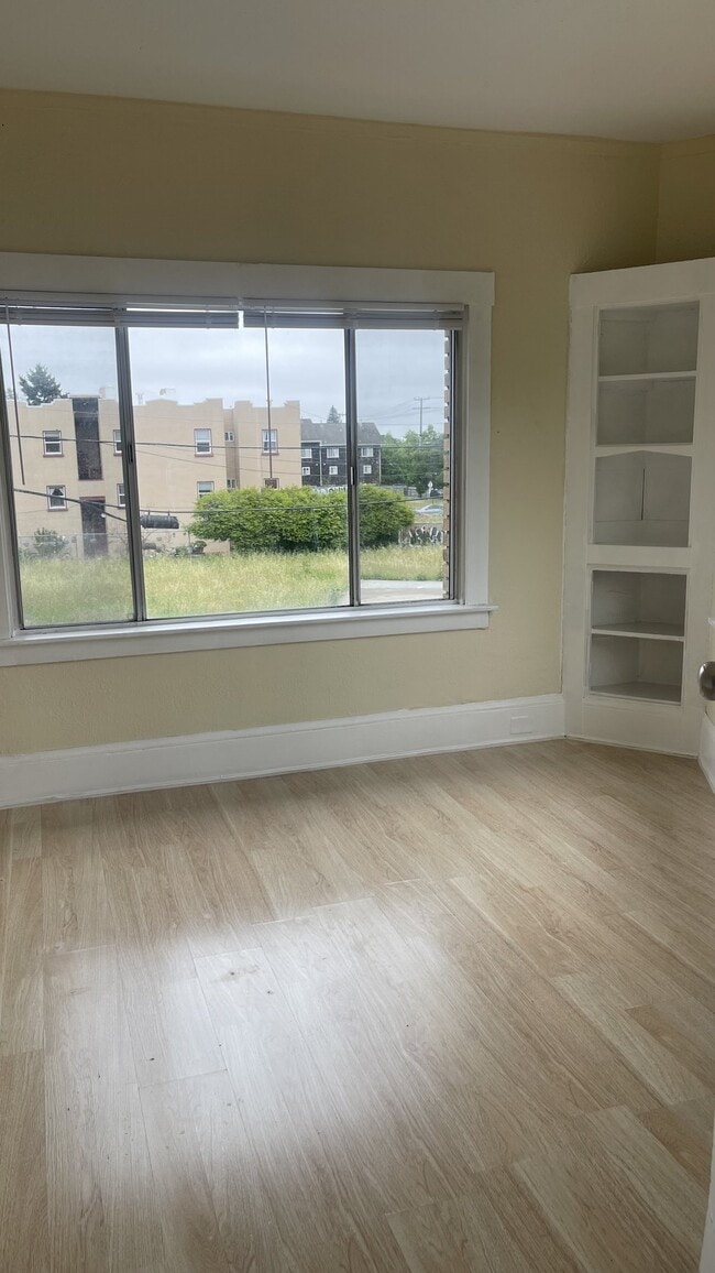 Foto del edificio - 3524 Foothill Blvd