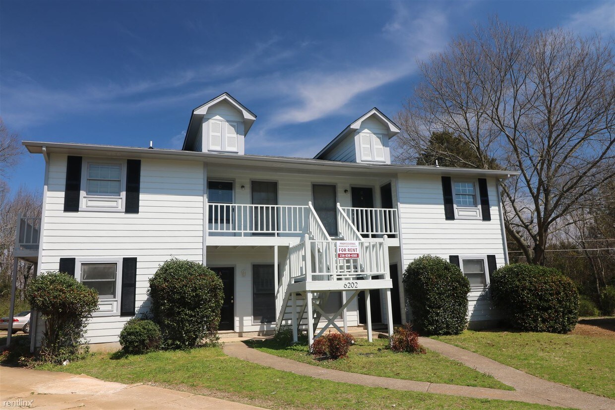 Foto principal - 6202 Friar Tuck Dr NW