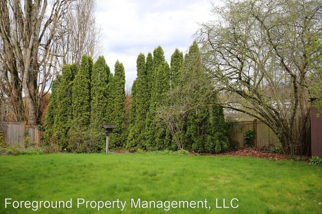 Foto del edificio - 2 br, 1 bath House - 226 111th Ave SE Unit B