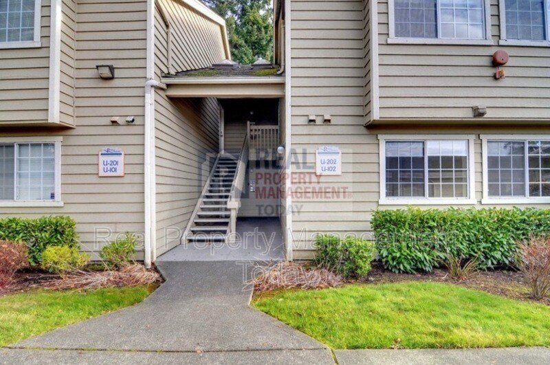 1847 S 286th Ln Unit U202, Federal Way, WA 98003 Condo for Rent in