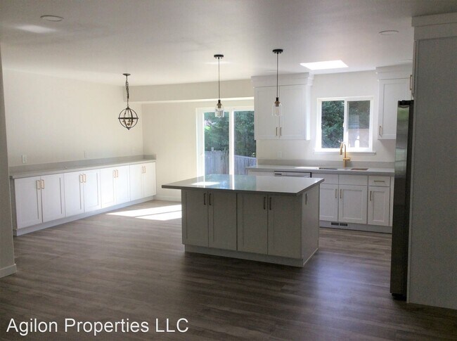 Foto del edificio - 3 br, 2 bath House - 9514 209th. Ave E