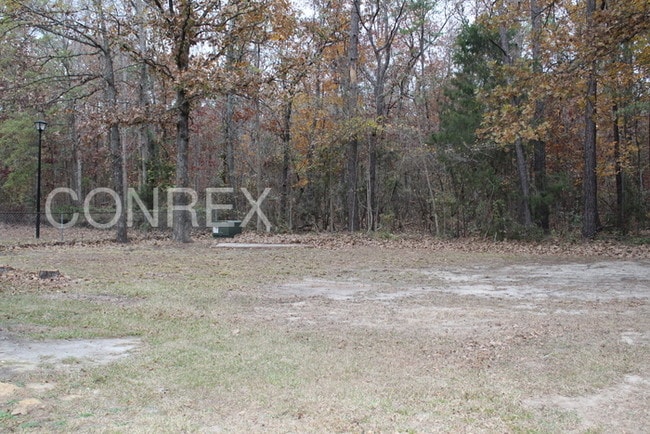 Building Photo - 557 Parlock Rd