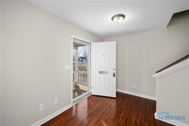 Building Photo - 858 Acton Dr