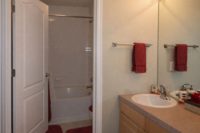 Foto del edificio - 4605 Hahns Peak Dr