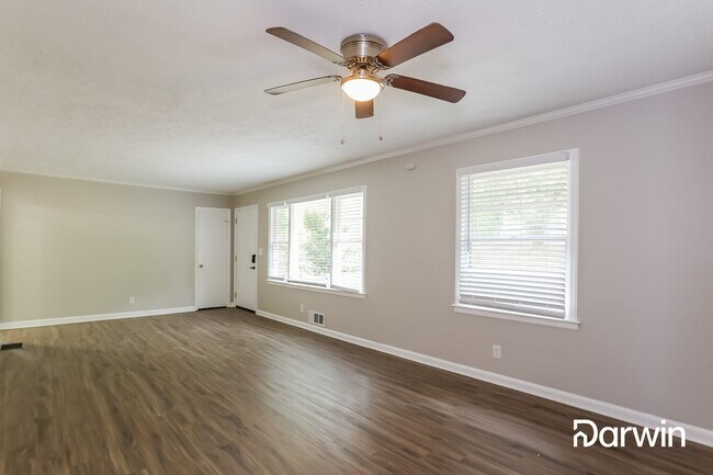 Building Photo - 2966 Flowers Dr