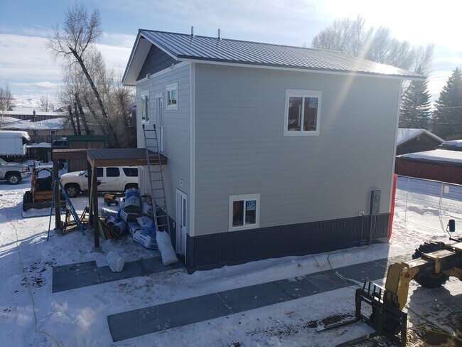 Building Photo - 503 S 12th St