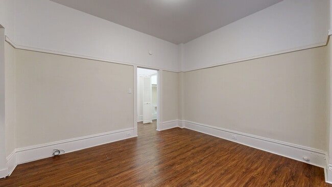 Building Photo - 420 Ellis St