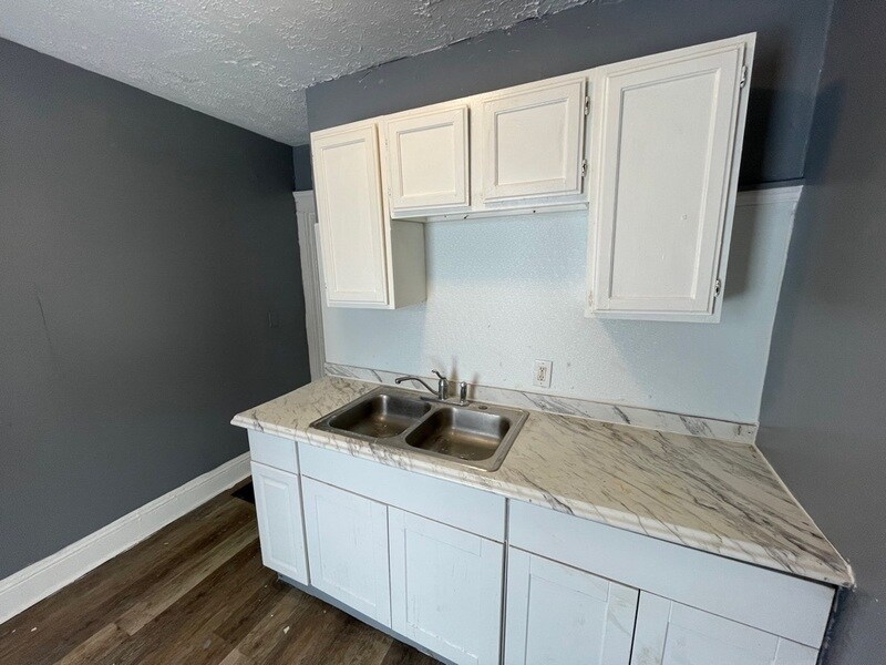 Foto principal - 1286 E 133rd St