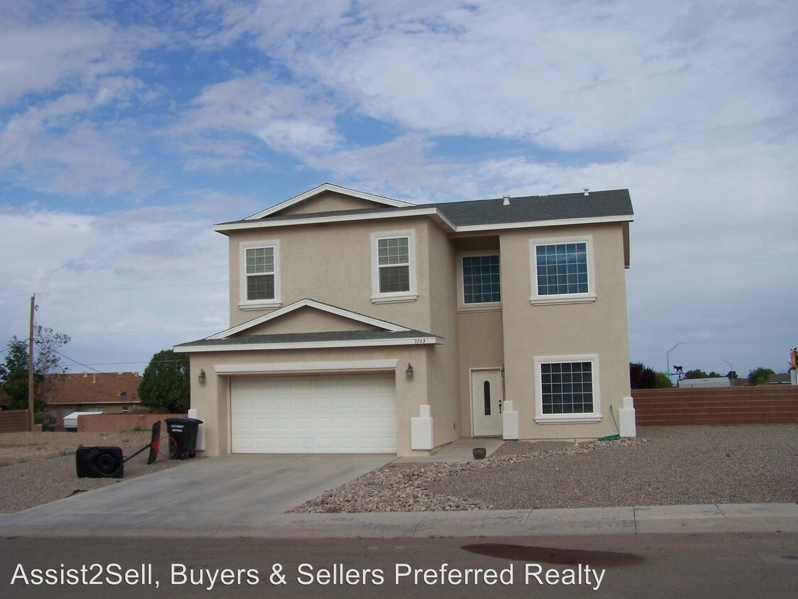 Primary Photo - 5 br, 2.5 bath House - 3743 Ironwood