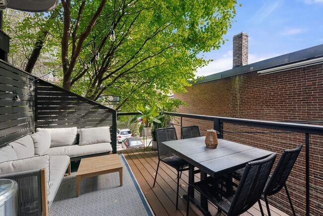 Building Photo - 54 E Springfield St