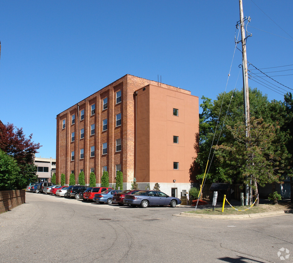 Building Photo - Masonic Temple