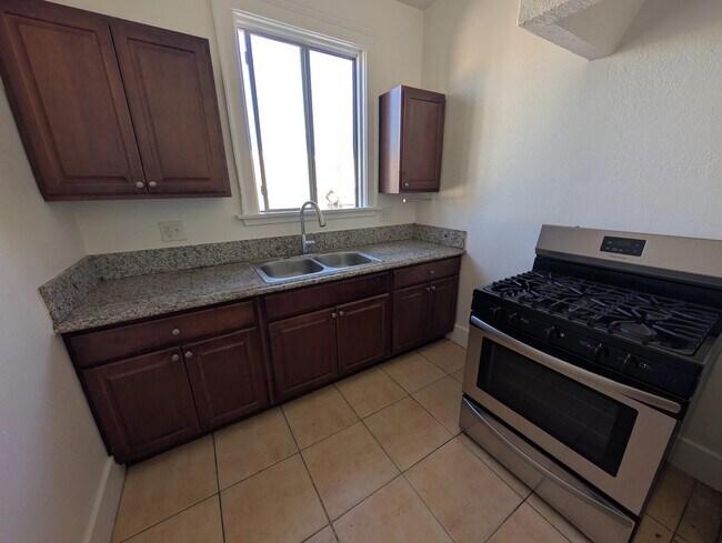 Building Photo - 2801 San Marino St