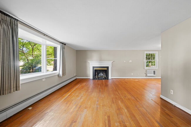 Building Photo - 135 Brookside Rd