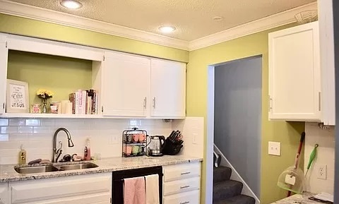 Foto del edificio - 8256 Cypress Ln