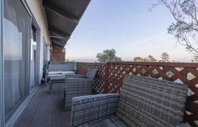 Foto del edificio - 5460 White Oak Ave