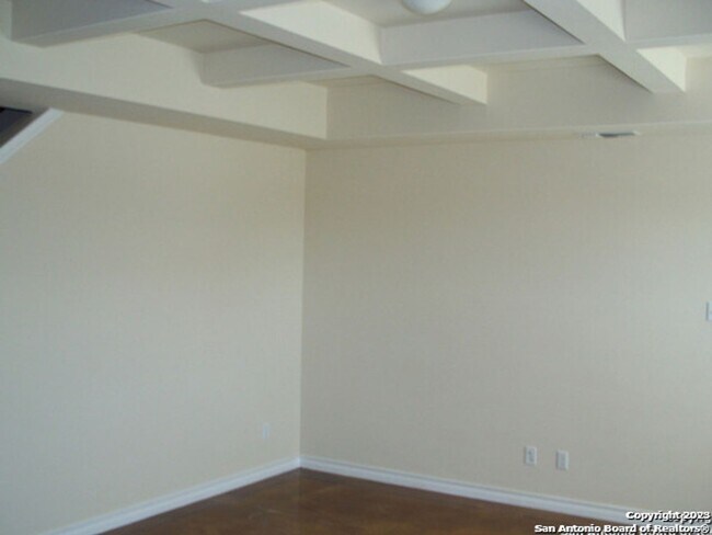 Foto del edificio - 3 Bedroom and 2.5 Bathroom located in The ...