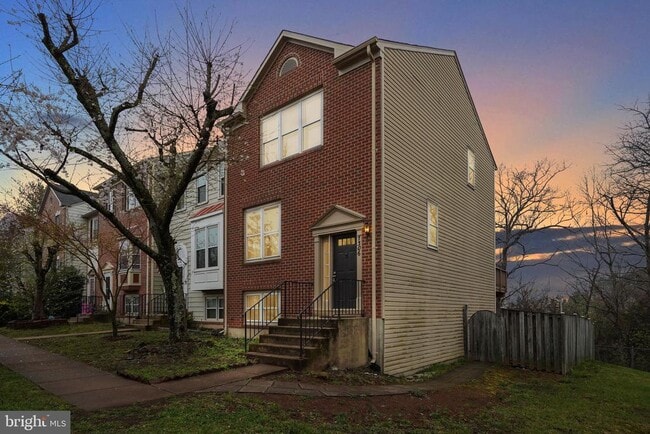 Building Photo - 7306 St Johns Ct
