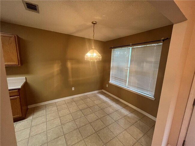Building Photo - 1363 Kilearn Dr