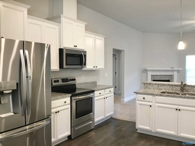 Building Photo - 274 Abercorn Dr