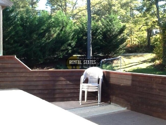 Foto del edificio - 4 bedroom in Orleans MA 02653