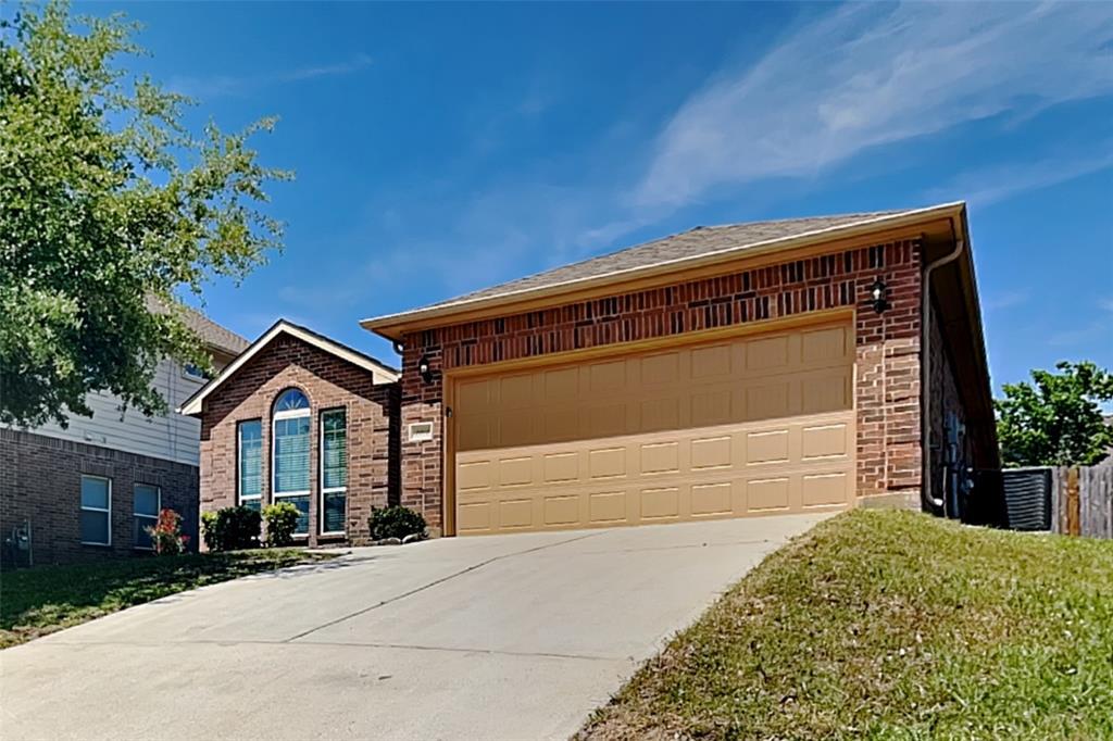 Foto principal - 2202 Jefferson Crossing Dr