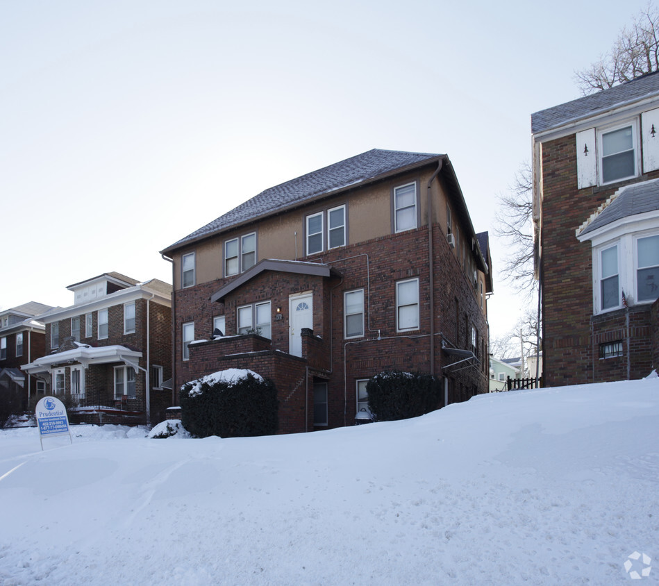 Primary Photo - Bemis Ridge
