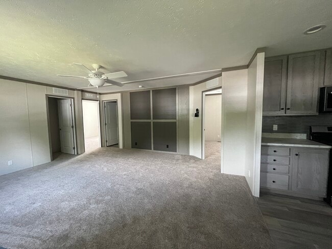 Foto del edificio - 5417 Regay Ct