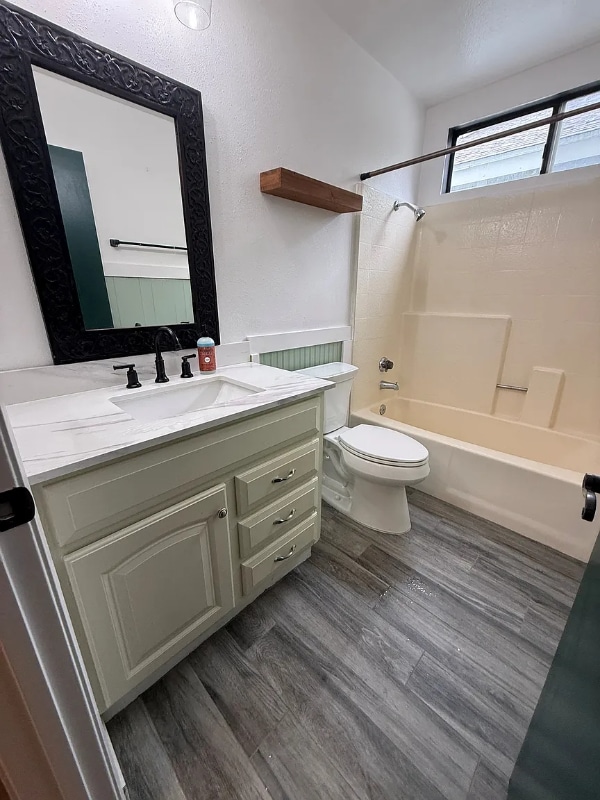 Building Photo - 3238 Canary Ct