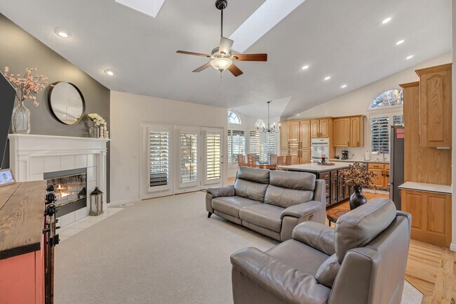 Foto del edificio - 9162 Glenn Abbey Way