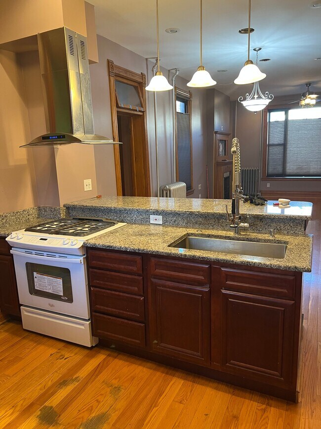 Foto del edificio - 2311 S Central Park Ave