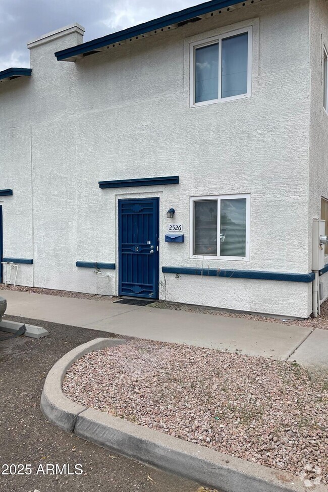 Building Photo - 2526 W Ocotillo Rd
