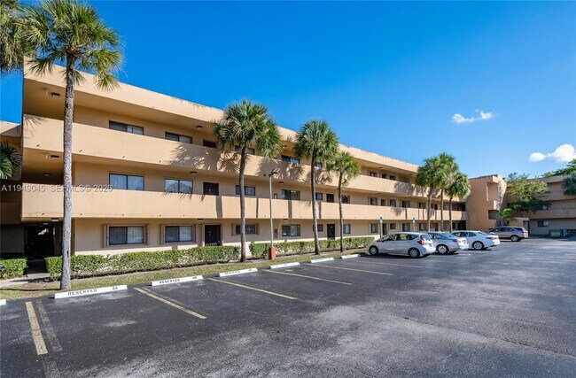 Building Photo - 8415 SW 107th Ave
