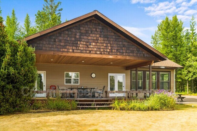 Building Photo - 2530 E Edgewood Dr