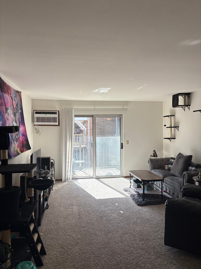 Building Photo - 5 High Point Woods Dr