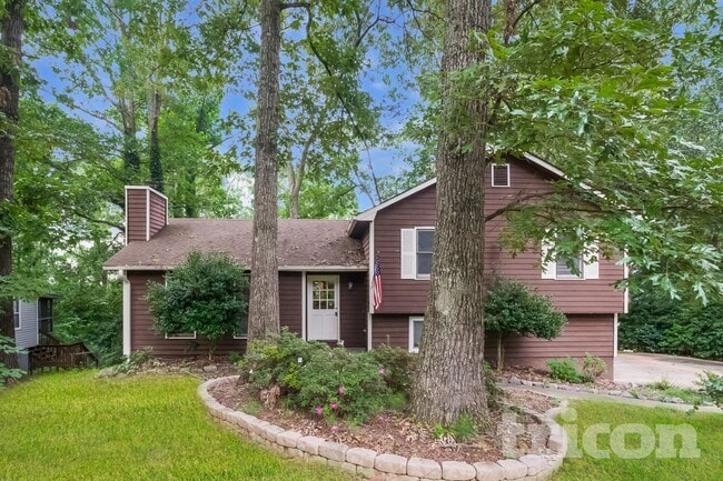 Building Photo - 2515 Ramblewood Ct