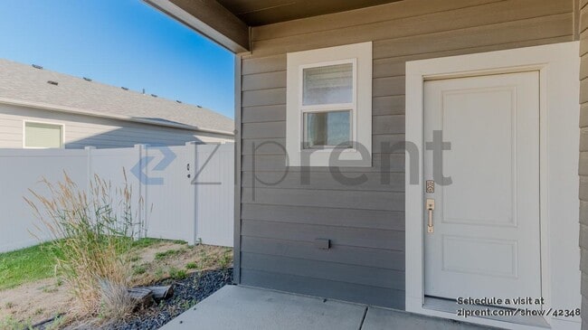 Foto del edificio - 8712 W Silver St
