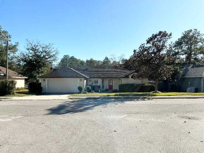 Foto del edificio - 8707 NW 10th Pl