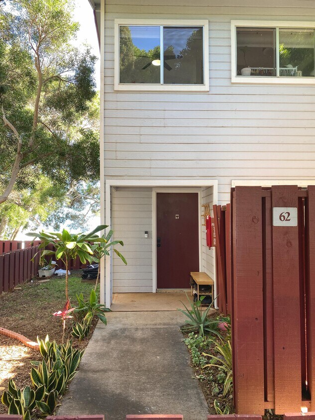 9212461246 Makakilo Dr, Kapolei, HI 96707 Townhome Rentals in Kapolei HI