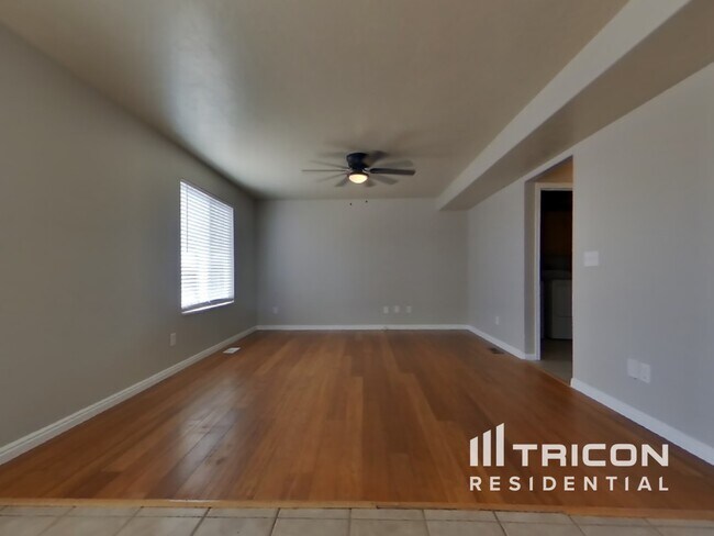 Foto del edificio - 2456 S 1475 W