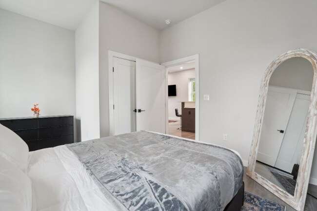 Foto del edificio - 1300 Porter St