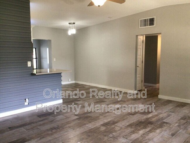Building Photo - 520 Sunrise Dr