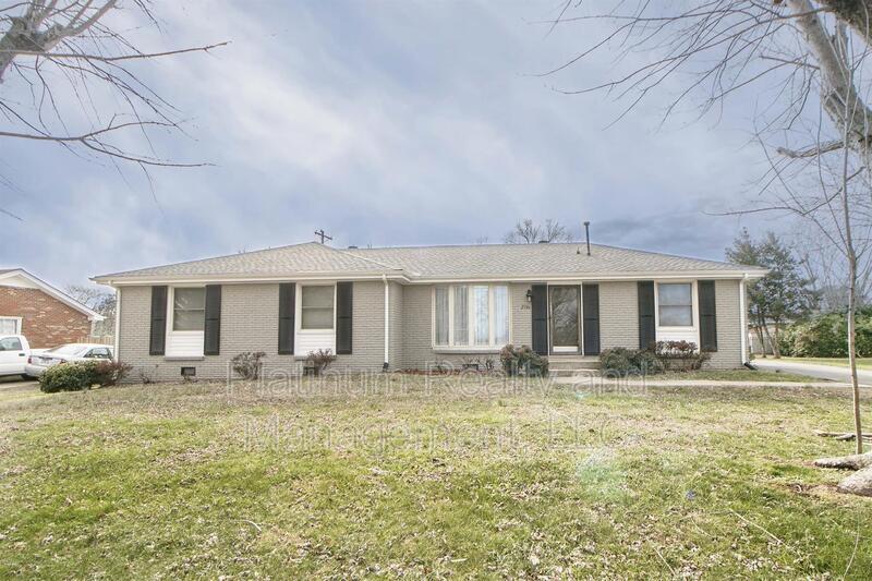 Foto principal - 2136 Memorial Dr