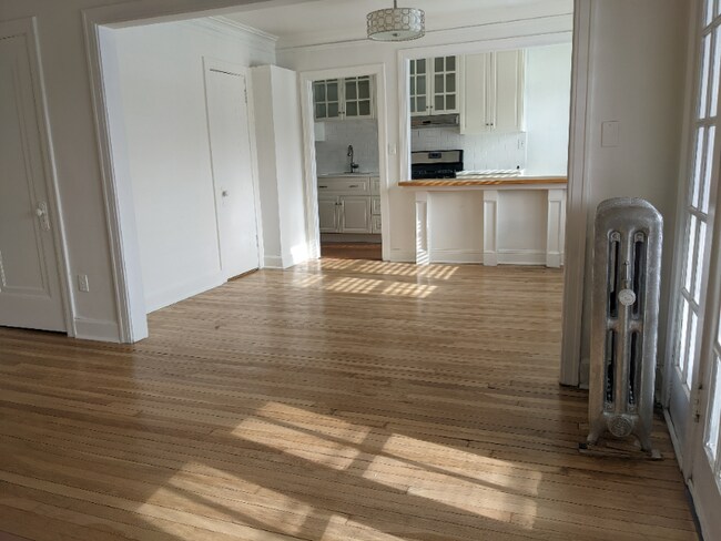 Foto del edificio - 127 E 46th St