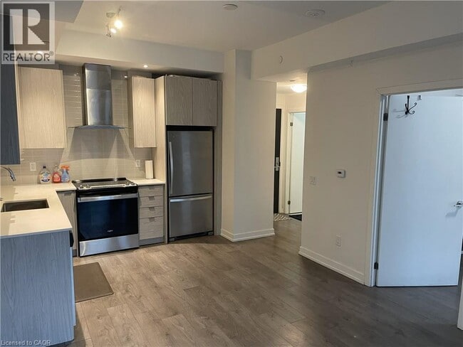 Building Photo - 55 Duke St W