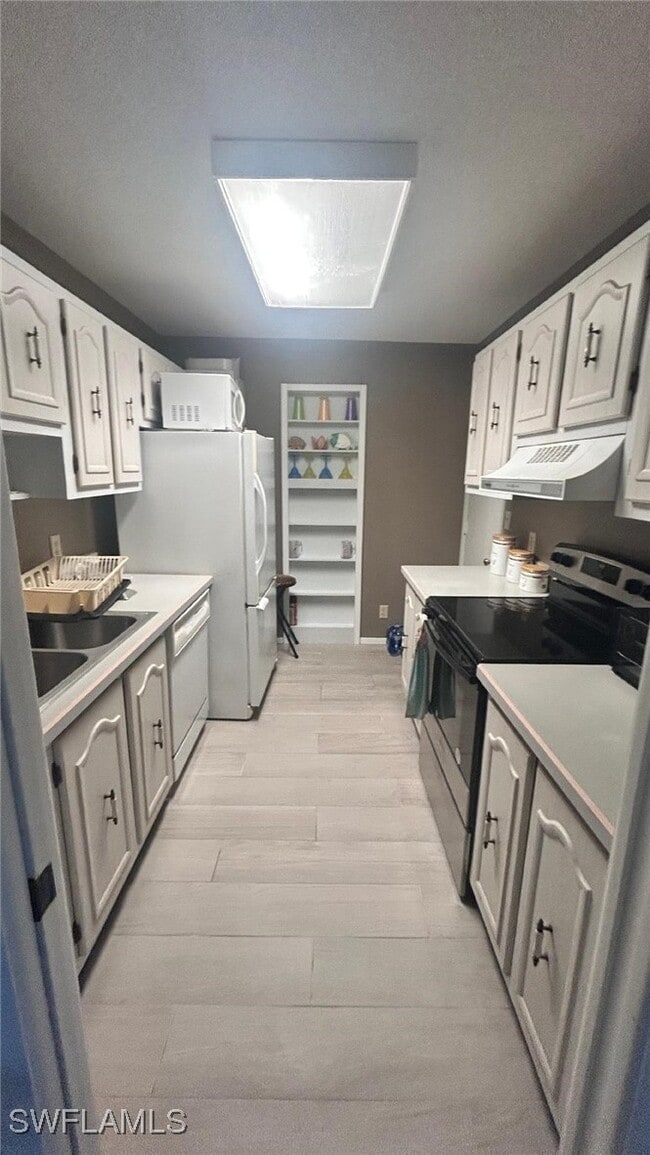 Building Photo - 200 Pebble Beach Blvd