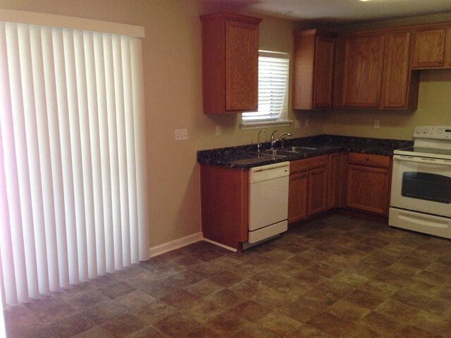 Building Photo - 448 Live Oak Walk